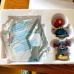Disney Infinity New starter pack 2.0 toy box! It’s X-Box 360, PS3, PS4, Wii-U ??